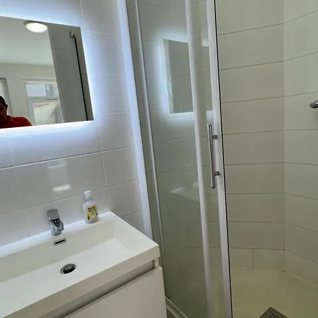 Apartment 2 Pers, Acces Direct - Fr-1-197-623 Les Sables-d'Olonne