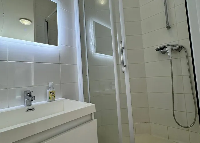 2 Pers, Acces Direct - Fr-1-197-623 Lägenhet Les Sables-dʼOlonne